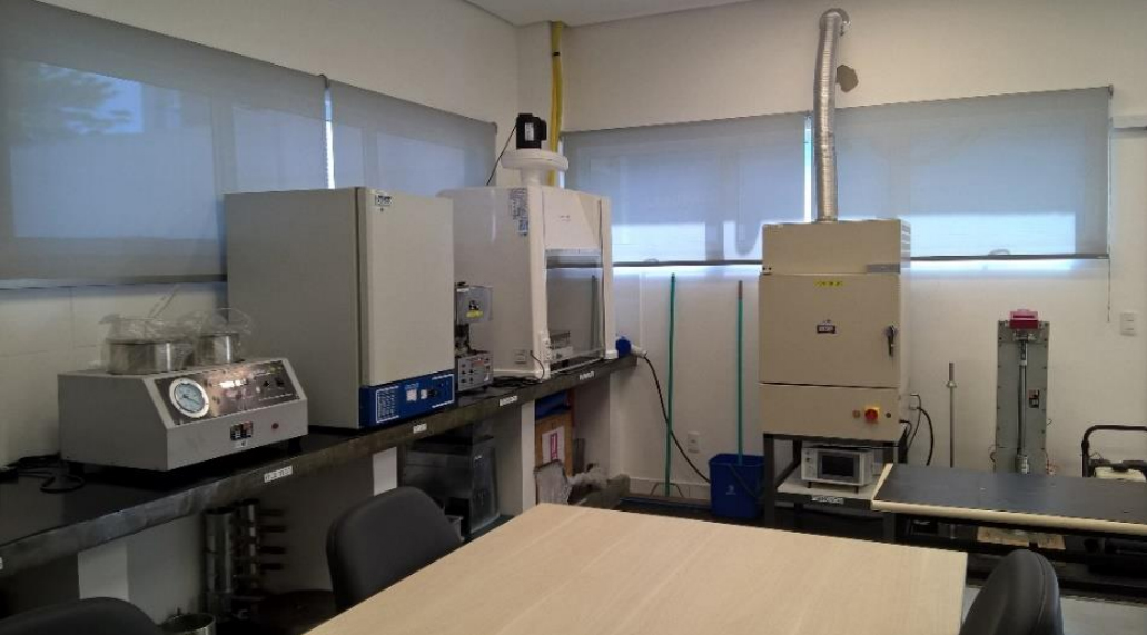Vita interna do laboratório Eng° Eden Maluf